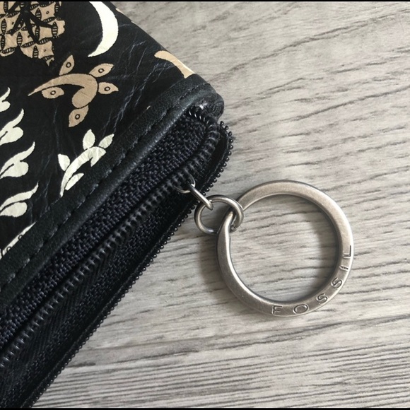 Fossil Wallet for keys/ID Genuine Leather Wristlet - Picture 5 of 7